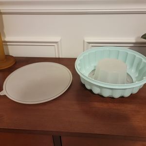 Tupperware Jello Mold